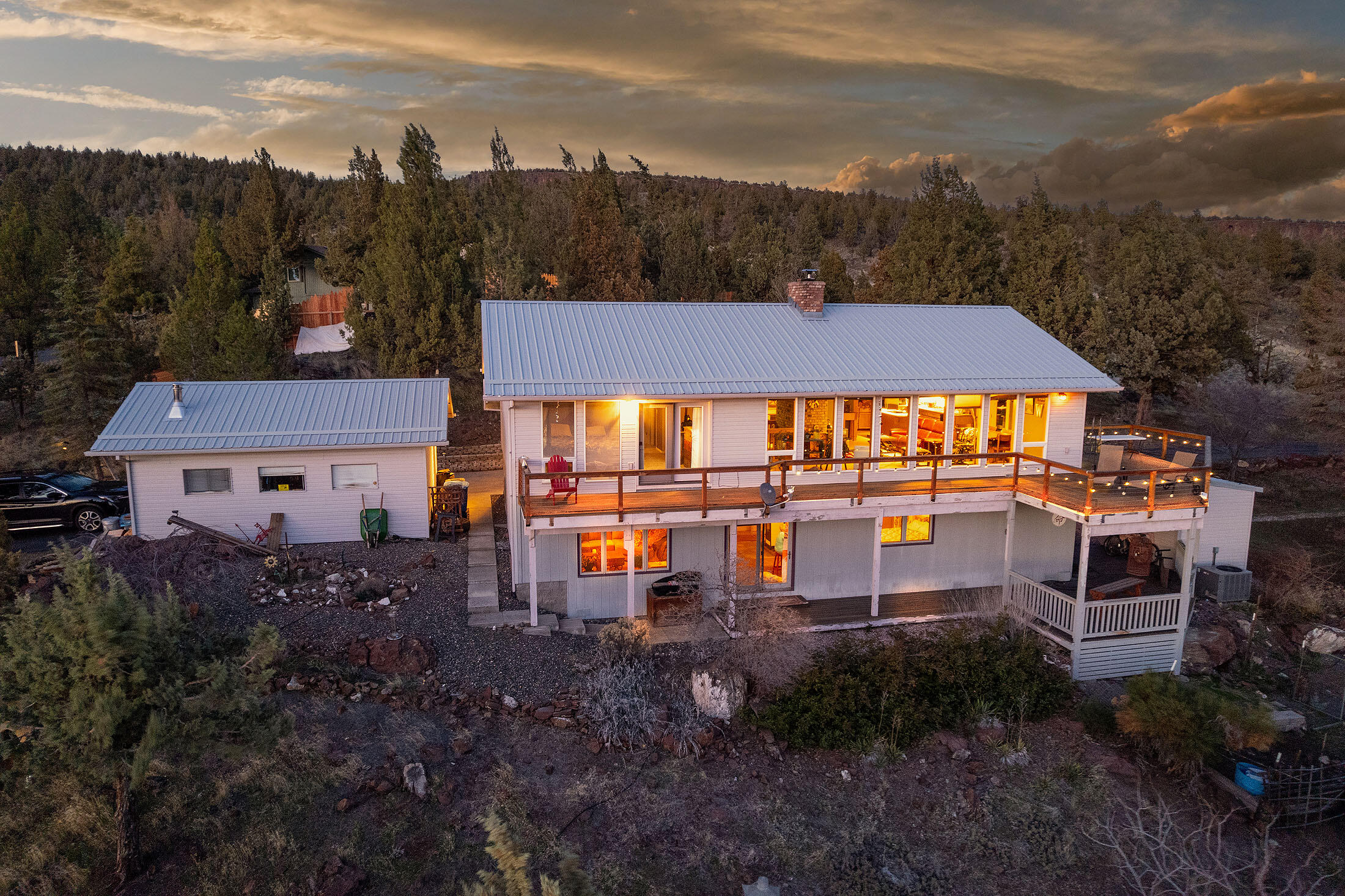 Prineville, Oregon, 97754, United States, 3 Bedrooms Bedrooms, ,3 BathroomsBathrooms,Residential,For Sale,1847629