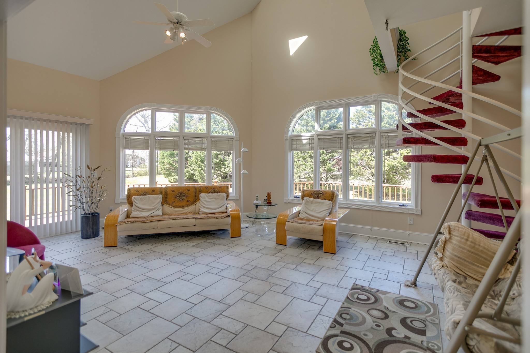 Lawrenceburg, Tennessee, 38464, United States, 4 Bedrooms Bedrooms, ,5 BathroomsBathrooms,Residential,For Sale,1925440
