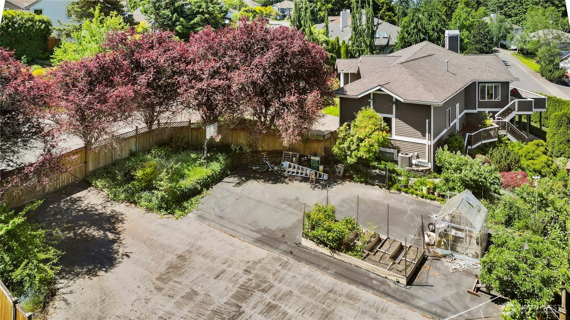 Newcastle, Washington, 98056, United States, 3 Bedrooms Bedrooms, ,3 BathroomsBathrooms,Residential,For Sale,1839033