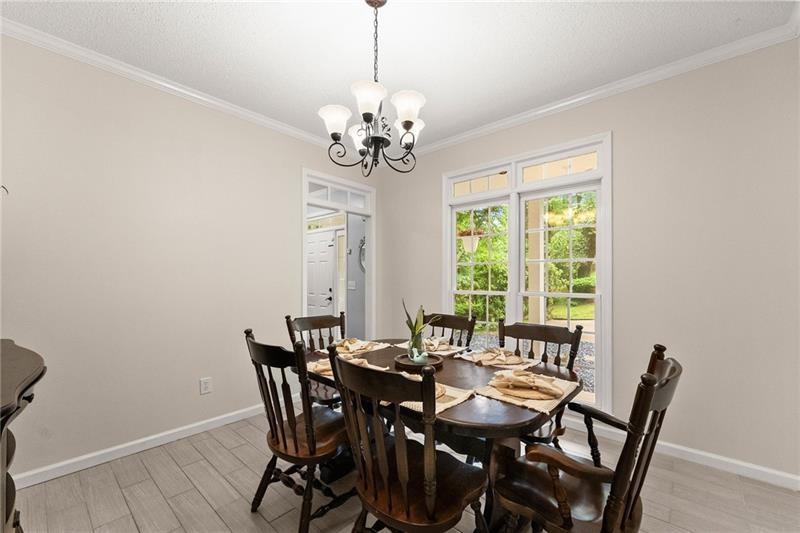 Cumming, Georgia, 30041, United States, 4 Bedrooms Bedrooms, ,3 BathroomsBathrooms,Residential,For Sale,1928883