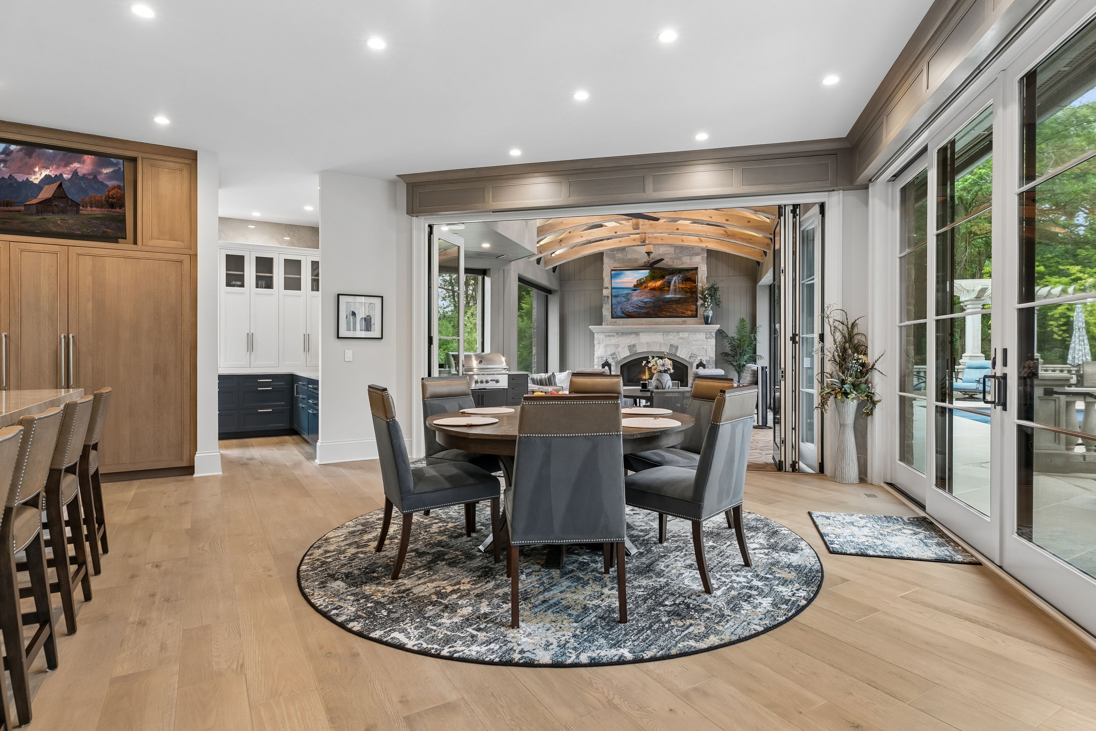  Timeless Elegance on a Private North Oaks Setting - 物件實景