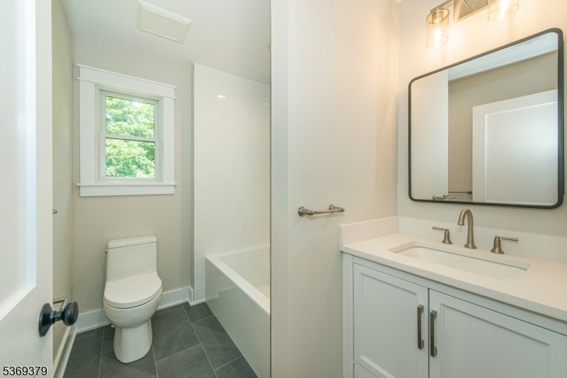 Essex Fells Twp., New Jersey, 07021, United States, 4 Bedrooms Bedrooms, ,4 BathroomsBathrooms,Residential,For Sale,1885303