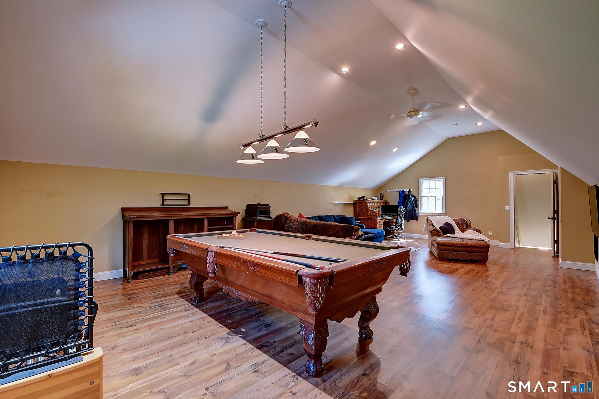223, Connecticut, 06035, United States, 4 Bedrooms Bedrooms, ,3 BathroomsBathrooms,Residential,For Sale,2042939
