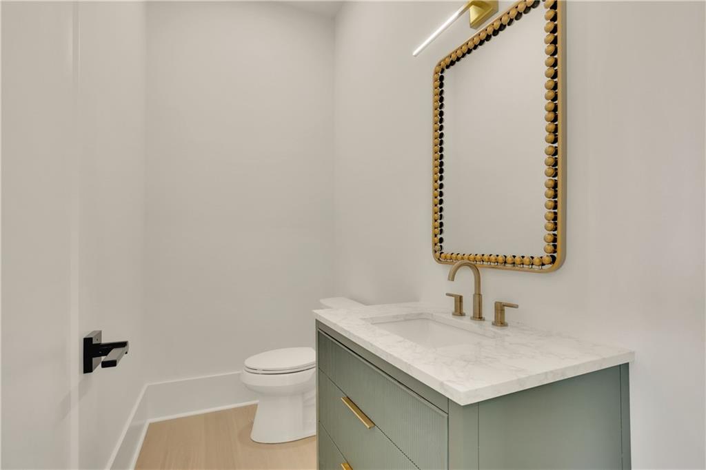 Suwanee, Georgia, 30024, United States, 6 Bedrooms Bedrooms, ,7 BathroomsBathrooms,Residential,For Sale,1795311