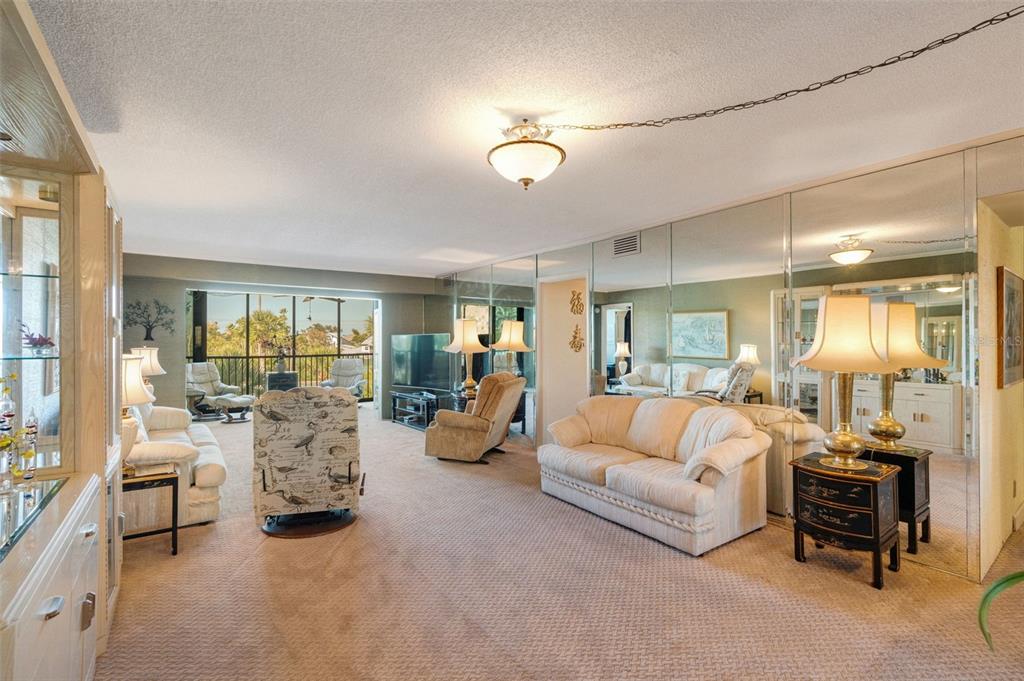 Sarasota, Florida, 34242, United States, 3 Bedrooms Bedrooms, ,3 BathroomsBathrooms,Residential,For Sale,1987736