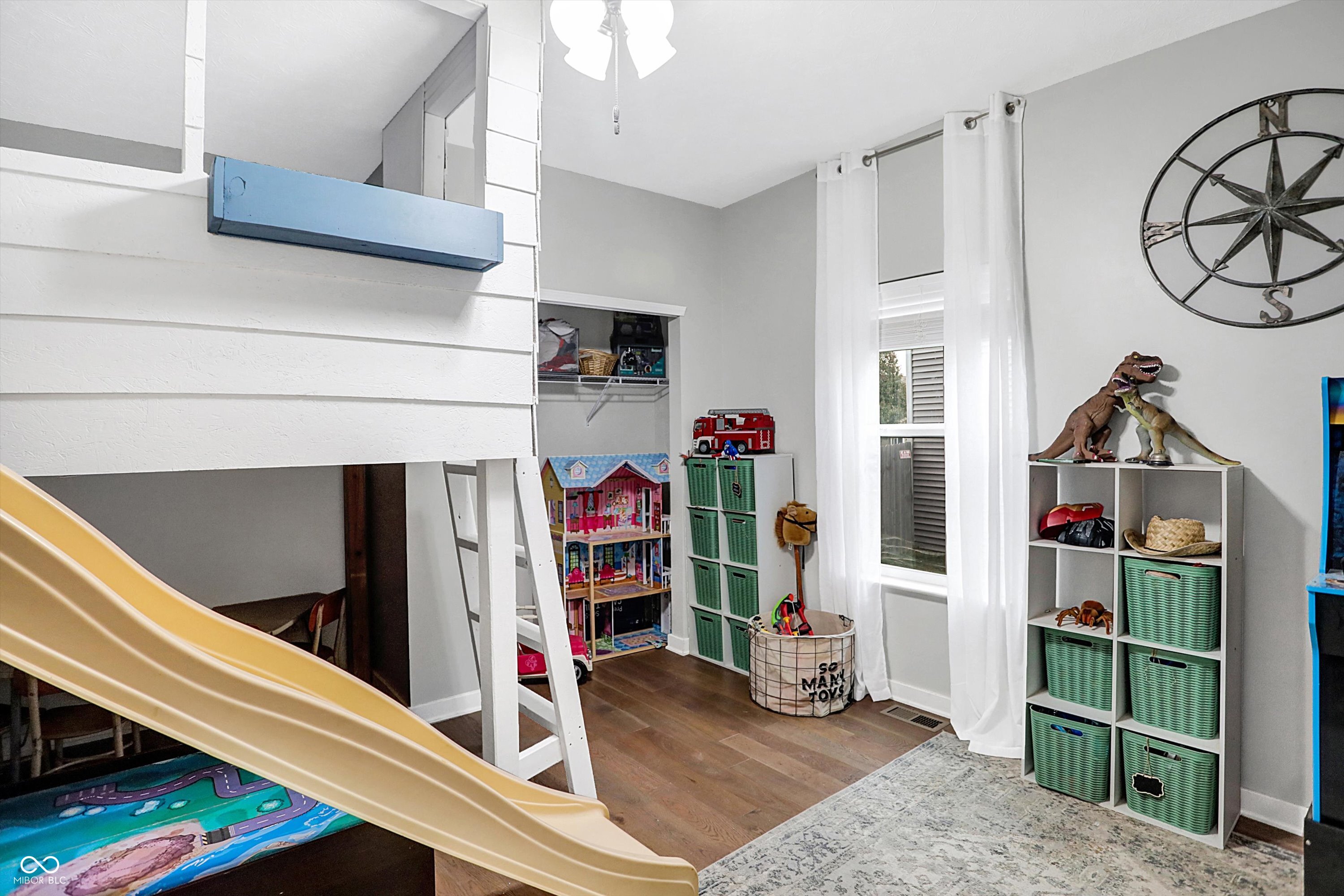 Franklin, Indiana, 46131, United States, 6 Bedrooms Bedrooms, ,4 BathroomsBathrooms,Residential,For Sale,1978604