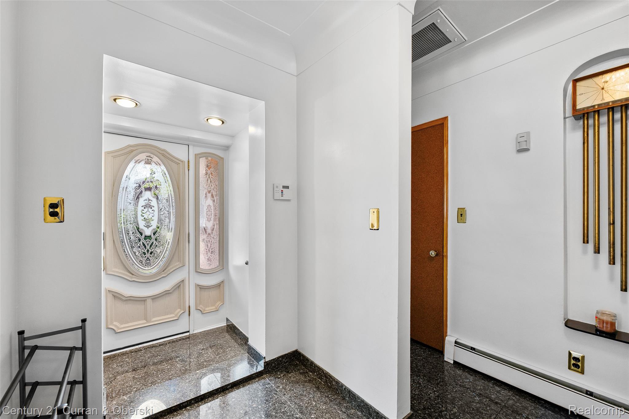 Dearborn, Michigan, 48126, United States, 3 Bedrooms Bedrooms, ,4 BathroomsBathrooms,Residential,For Sale,1979682