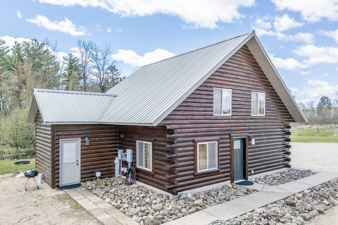 Weyauwega, Wisconsin, 54983, United States, 4 Bedrooms Bedrooms, ,1 BathroomBathrooms,Residential,For Sale,2031117