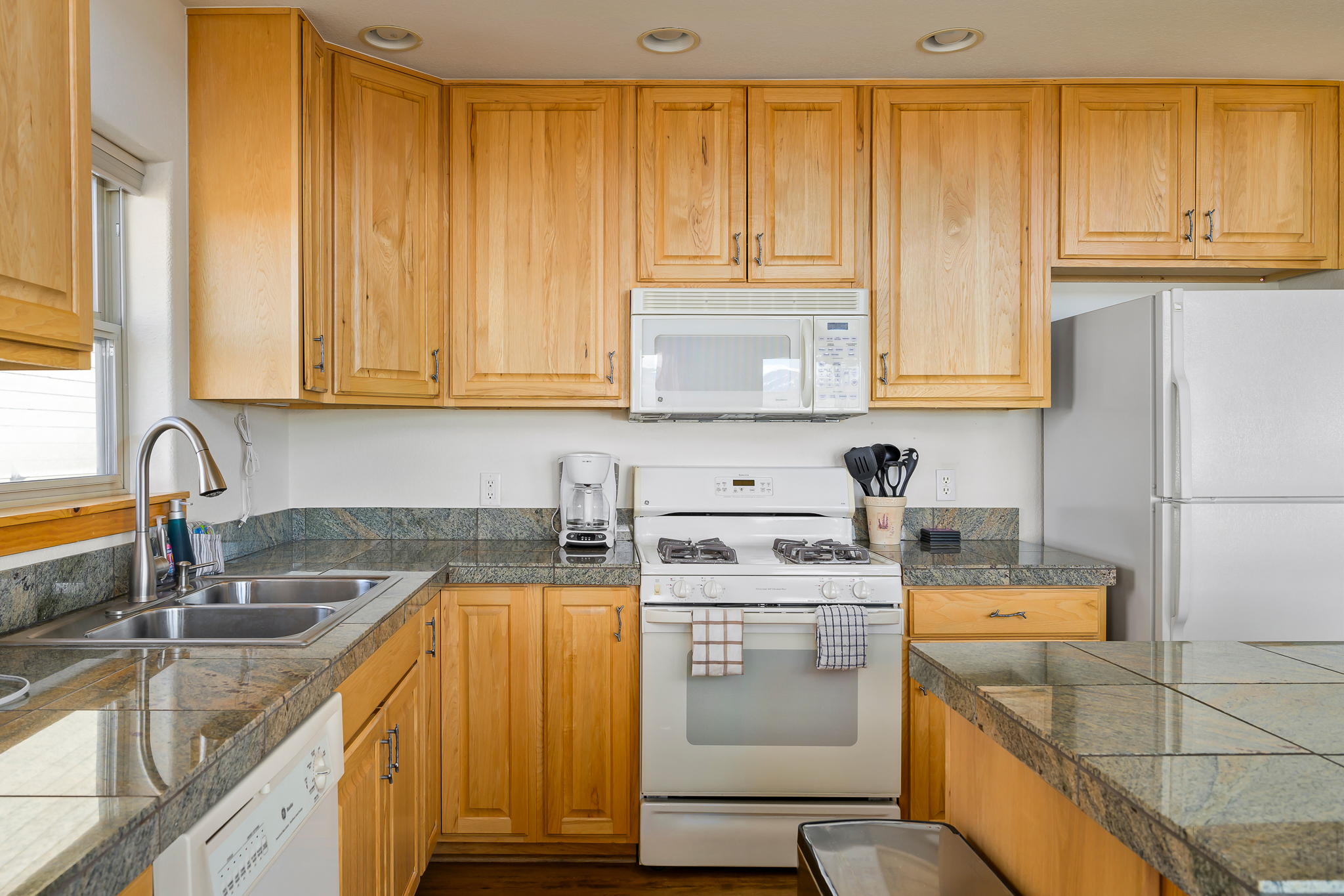 Fraser, Colorado, 80442, United States, 3 Bedrooms Bedrooms, ,Residential,For Sale,1763036