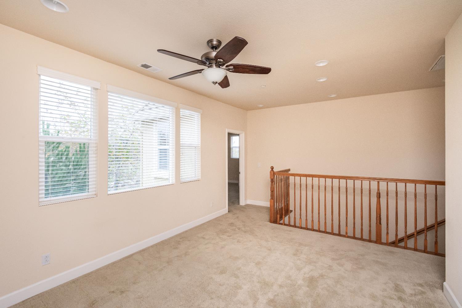 Folsom, California, 95630, United States, 4 Bedrooms Bedrooms, ,3 BathroomsBathrooms,Residential,For Sale,2000807