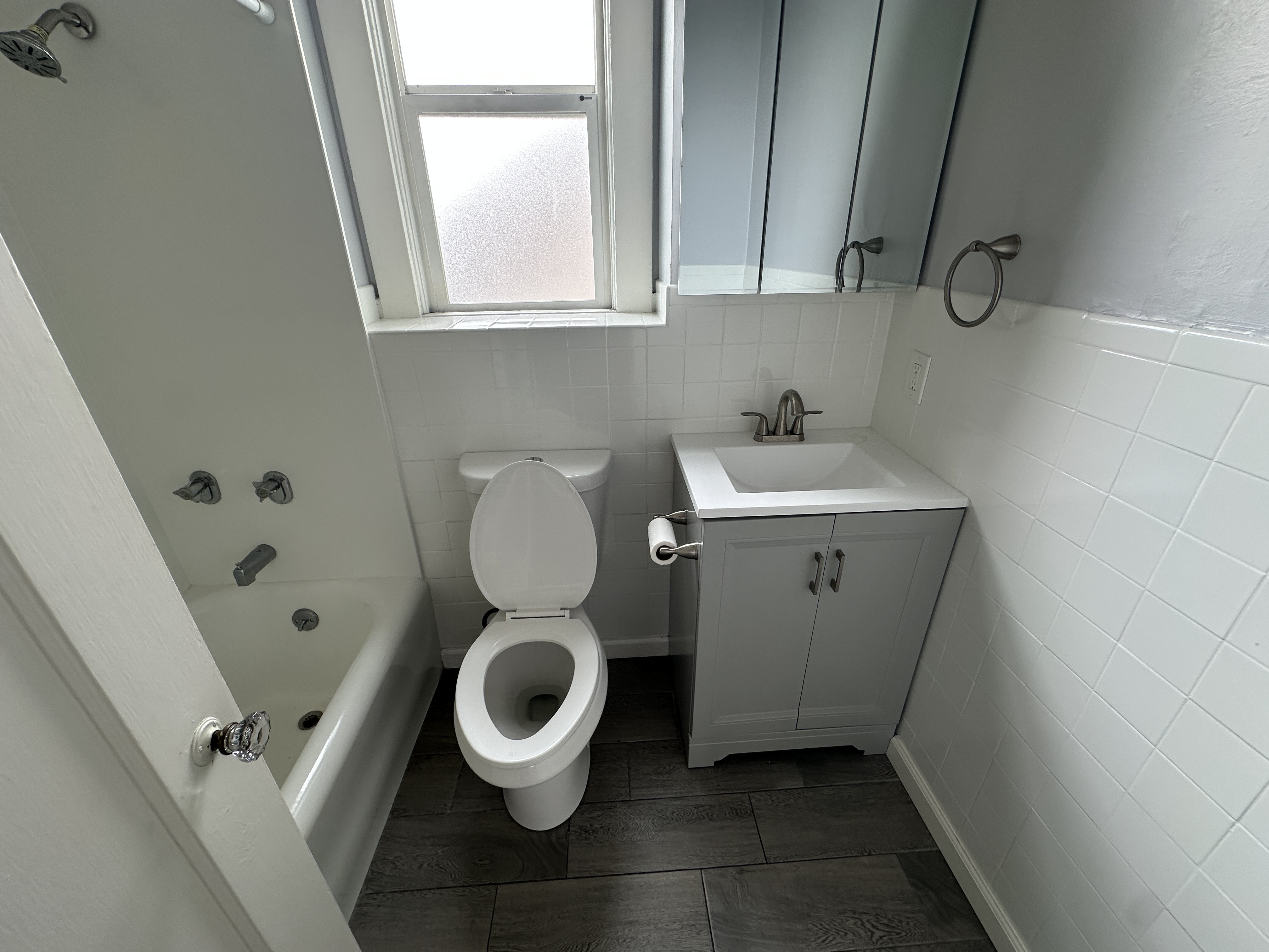 San Francisco, California, 94117, United States, 24 Bedrooms Bedrooms, ,Residential,For Sale,1995943