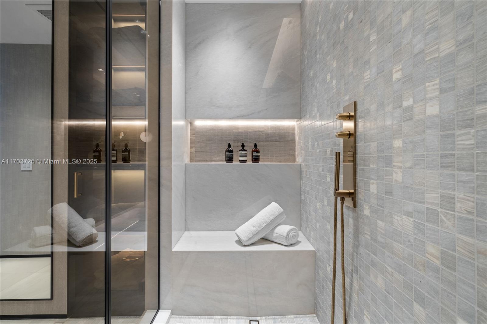 1425 Brickell Ave Unit 66D-66E, Miami, Florida, 33131, United States, 4 Bedrooms Bedrooms, ,5 BathroomsBathrooms,Residential,For Sale,1425 Brickell Ave Unit 66D-66E,1682437