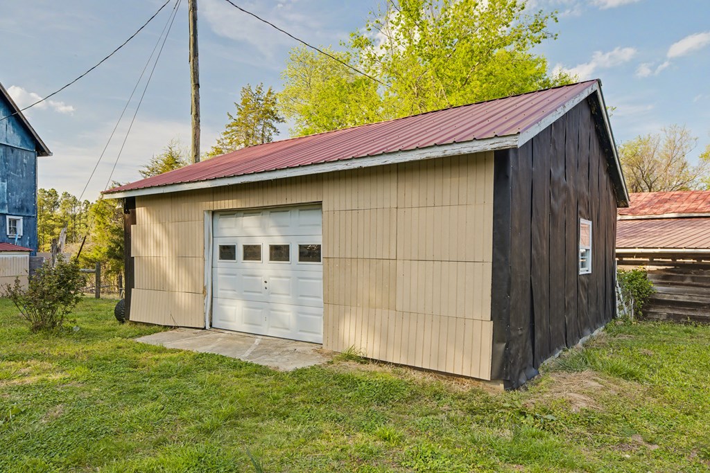 Buffalo Junction, Virginia, 24529, United States, 4 Bedrooms Bedrooms, ,2 BathroomsBathrooms,Residential,For Sale,2033576