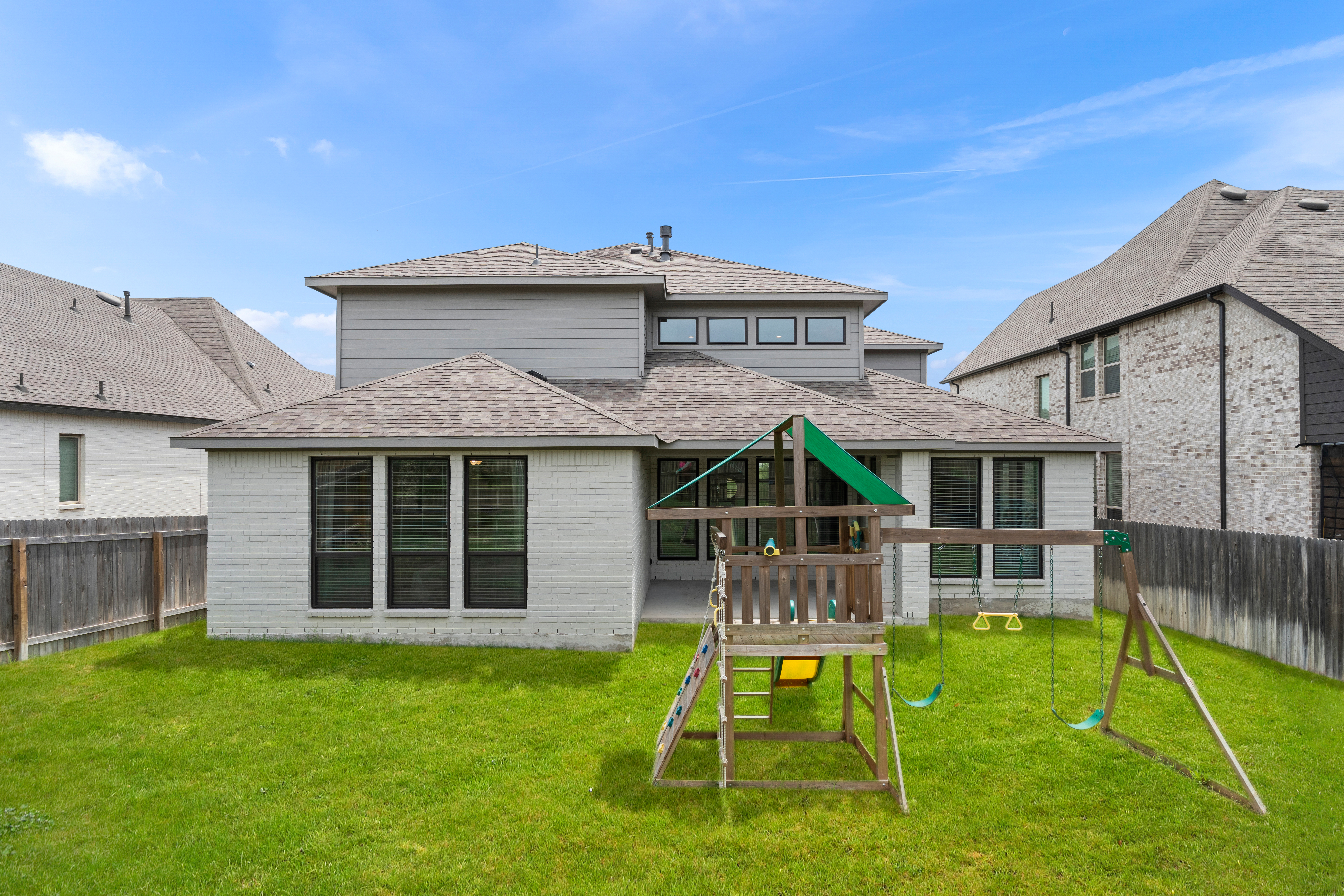  Thoughtfully Designed Perry Home in Weston Oaks - 物件實景
