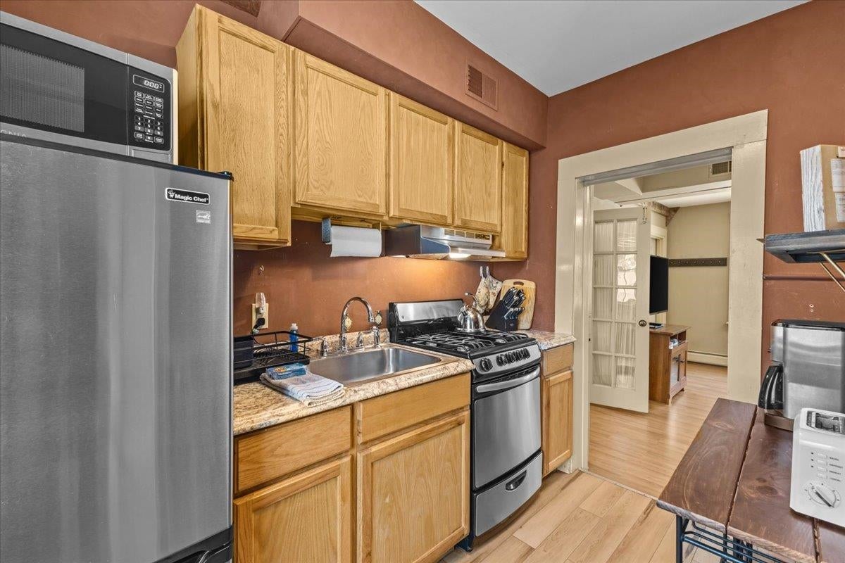 Stowe, Vermont, 05672, United States, 2 Bedrooms Bedrooms, ,2 BathroomsBathrooms,Residential,For Sale,2003002