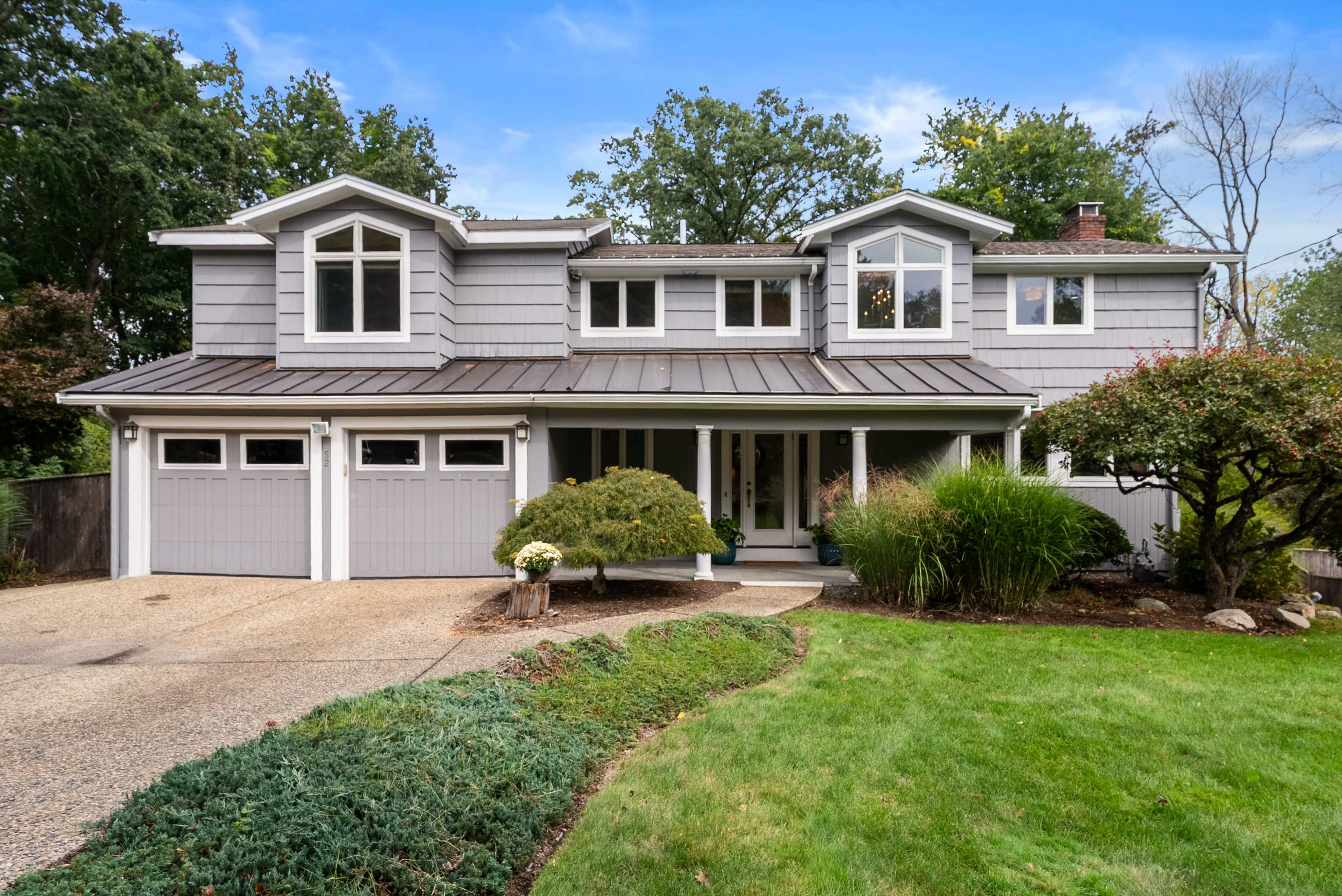 52 Damon Road 