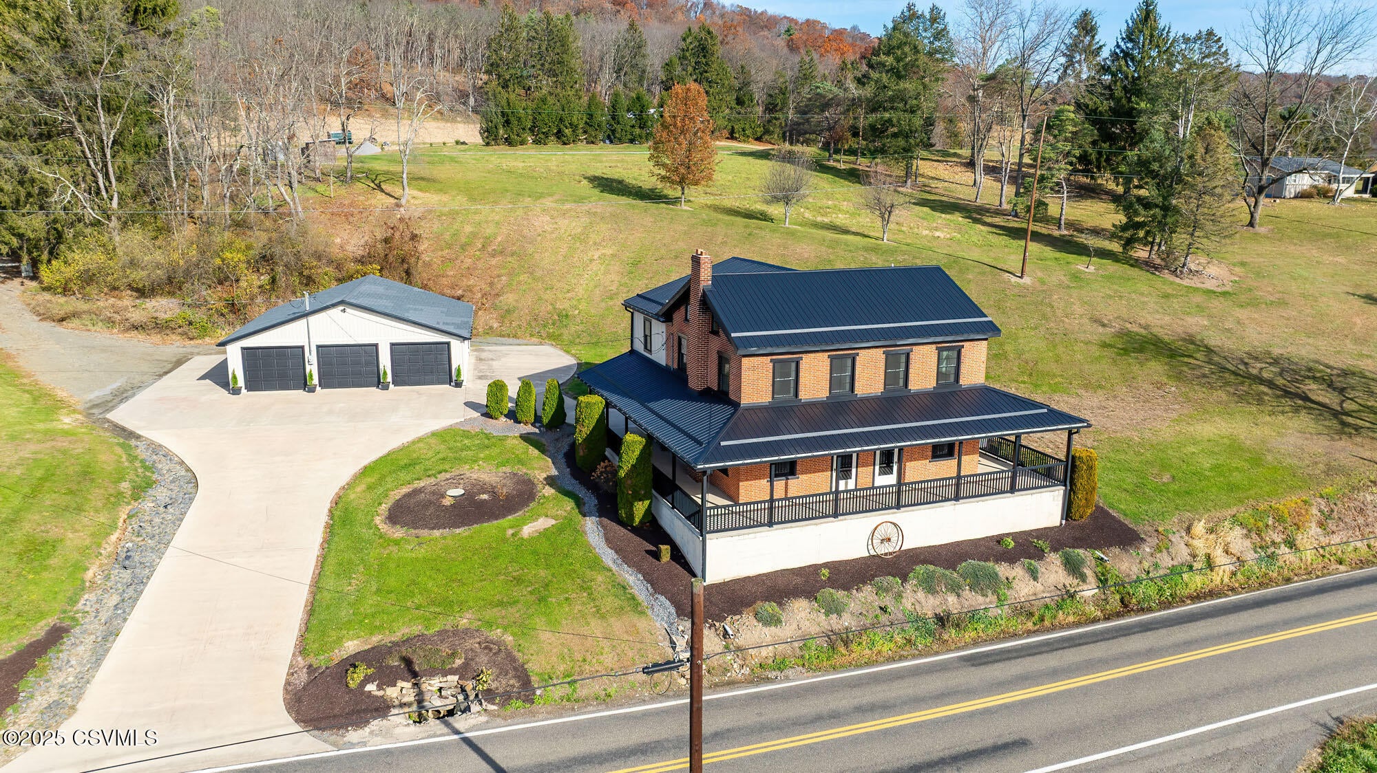 Berwick, Pennsylvania, 18603, United States, 4 Bedrooms Bedrooms, ,2 BathroomsBathrooms,Residential,For Sale,1993834