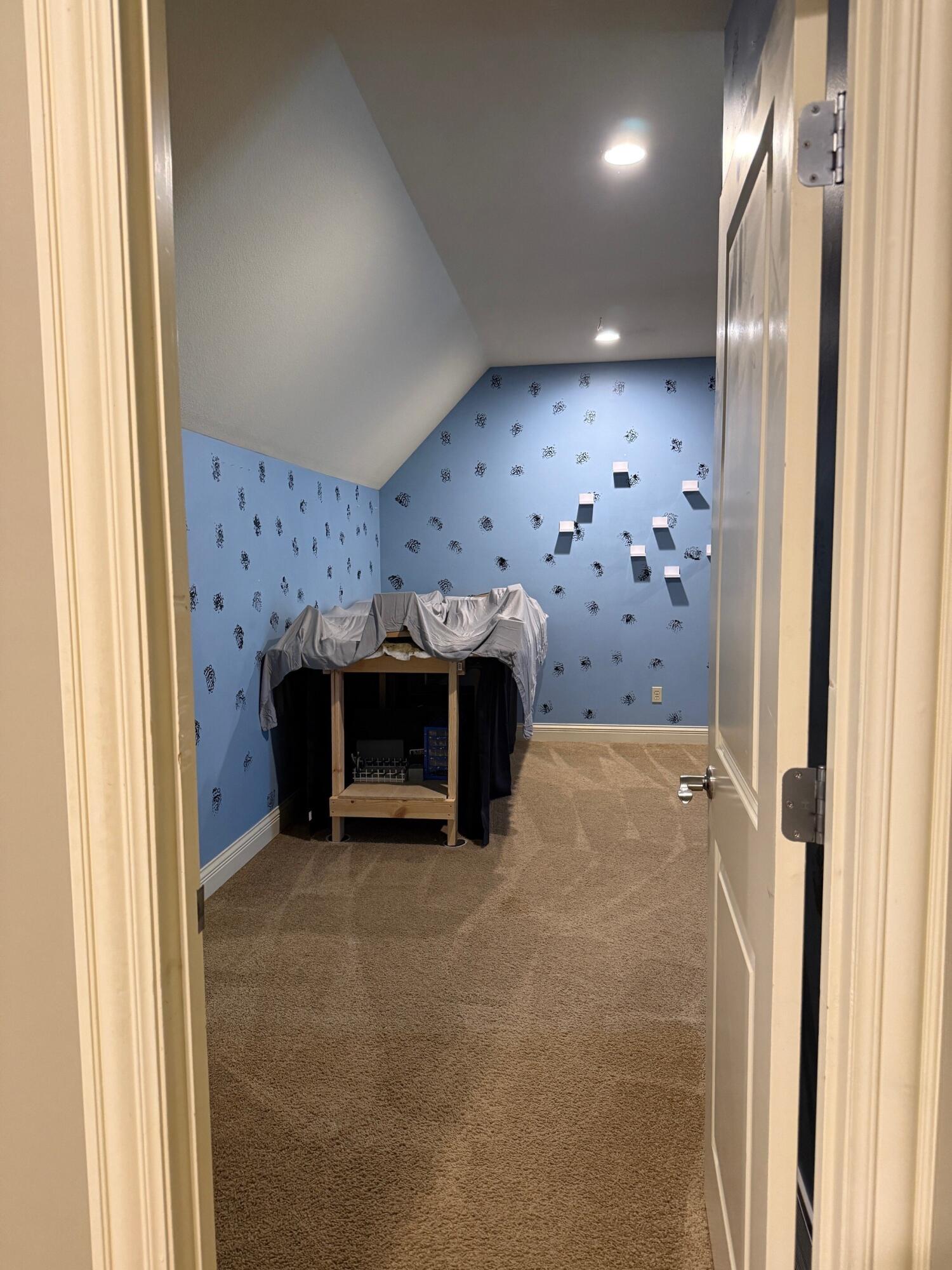 COLUMBIA, Missouri, 65203, United States, 4 Bedrooms Bedrooms, ,6 BathroomsBathrooms,Residential,For Sale,2013236