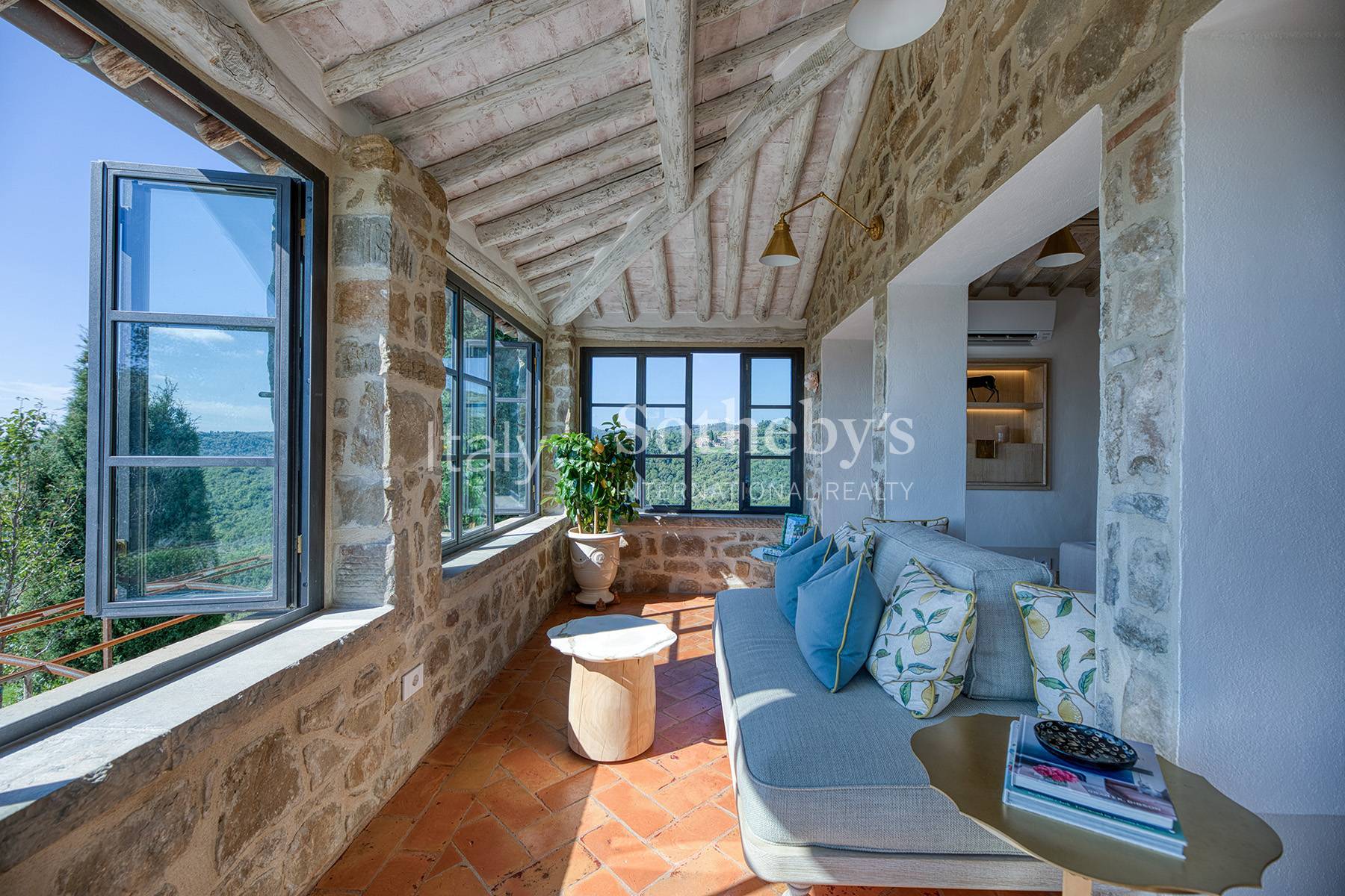  Refined renovated villa in the heart of Chianti - 物件實景
