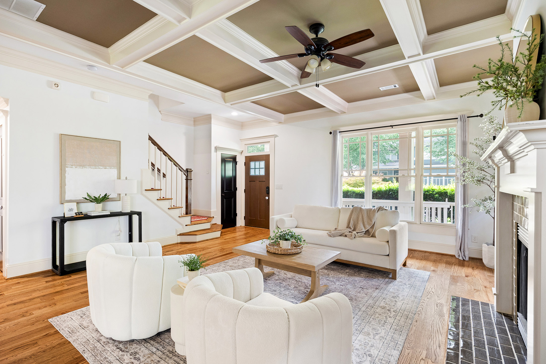  Spacious Living Meets Modern Convenience - 物件實景