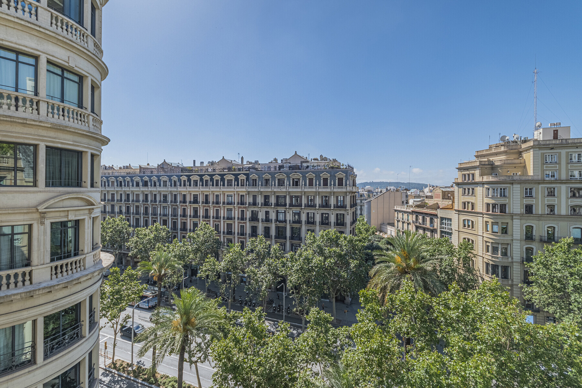  Elegant property in a stately estate on Avenida Diagonal - 物件實景