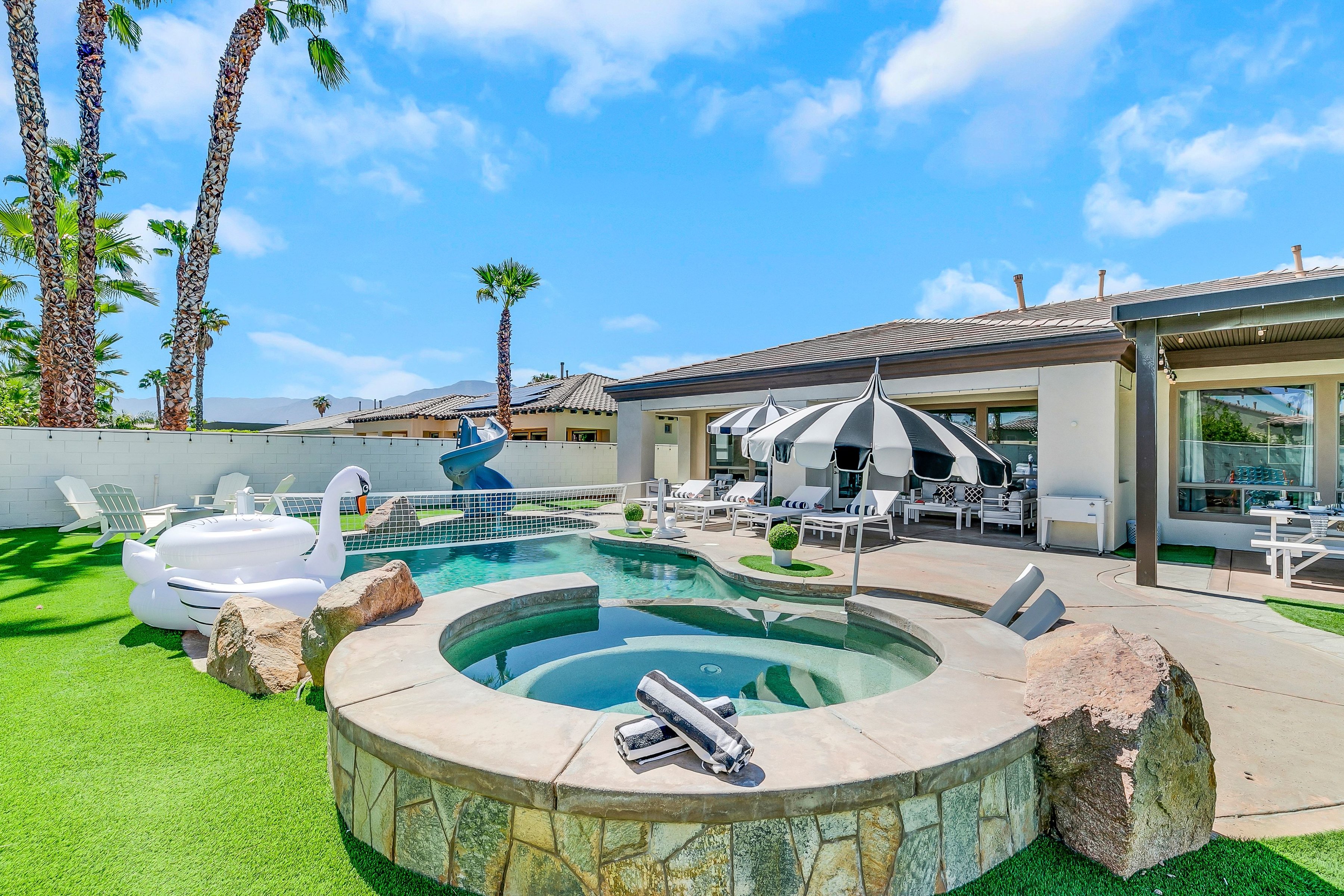  where  luxury meets leverage: own the ultimate income producing retreat - 物件實景