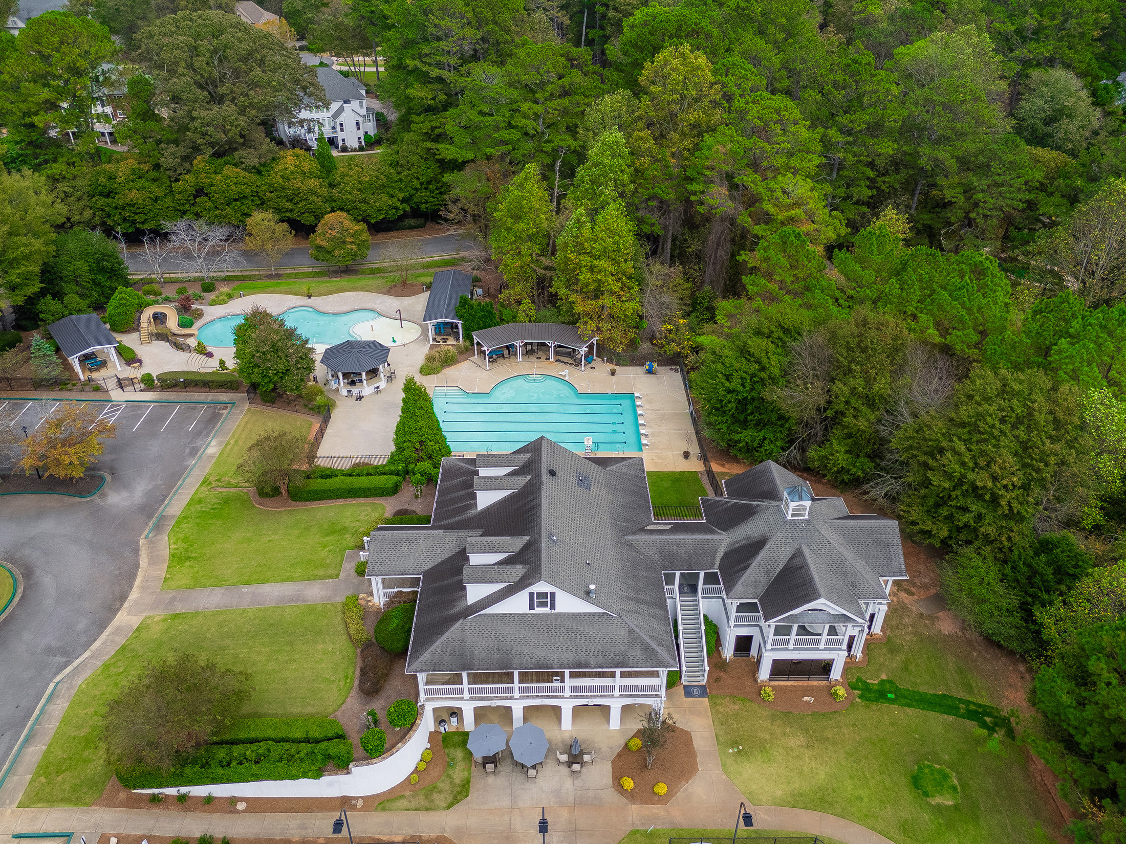  Luxury Living in White Columns’ Coveted Golf Community - 物件實景