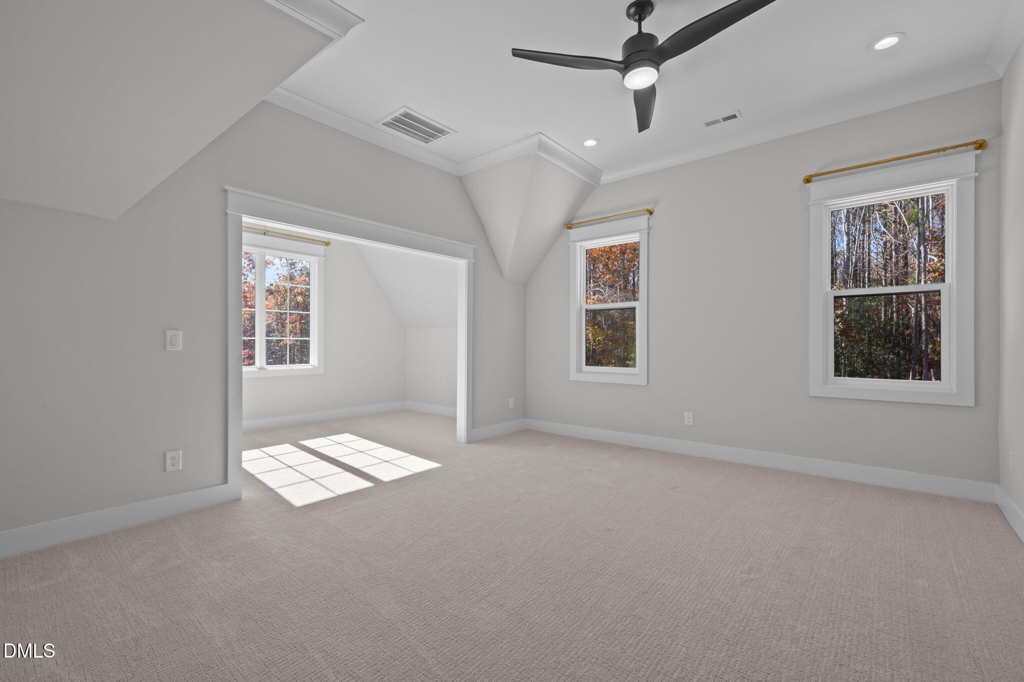 Wake Forest, North Carolina, 27587, United States, 4 Bedrooms Bedrooms, ,5 BathroomsBathrooms,Residential,For Sale,1993322