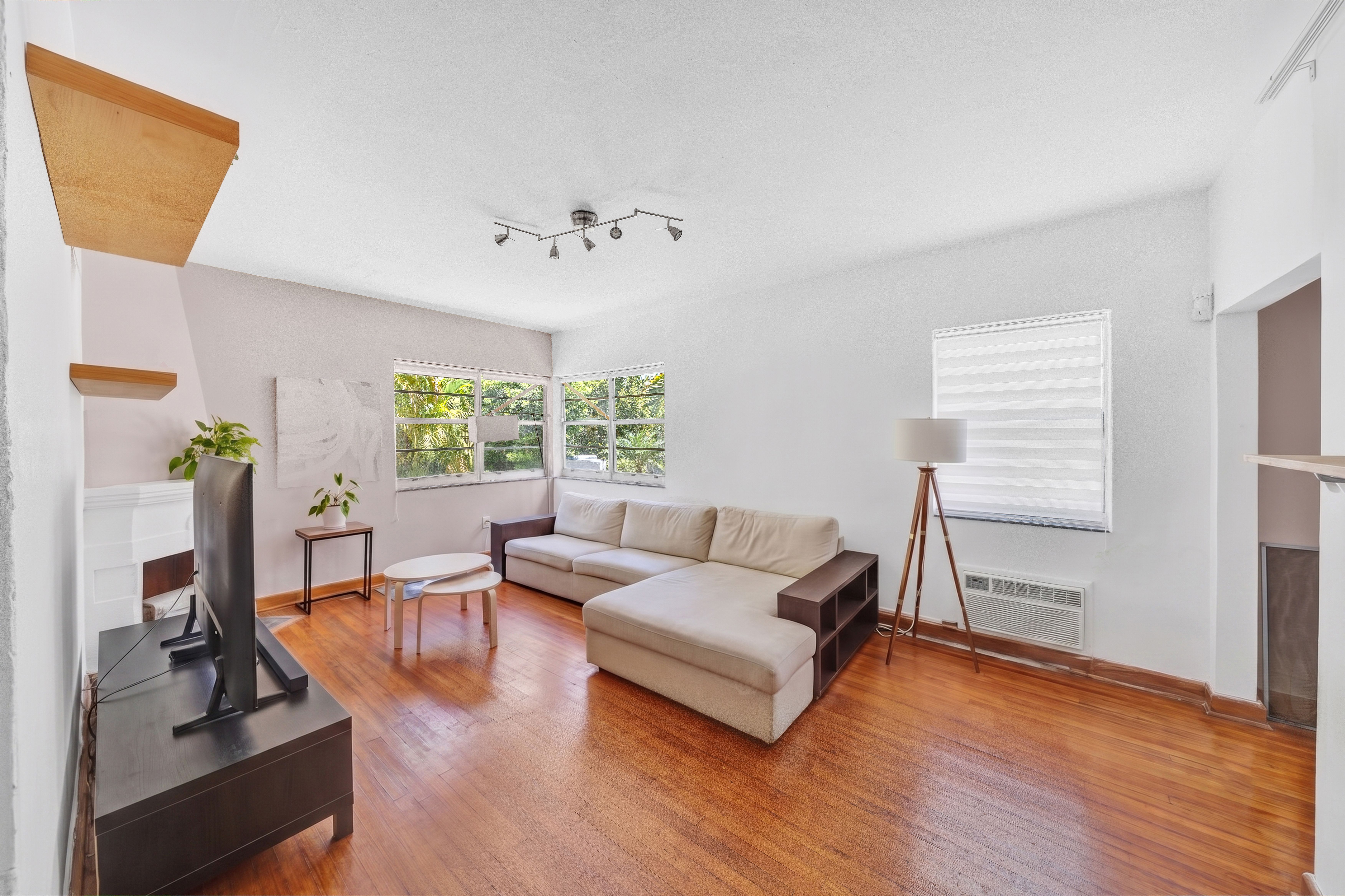  1559 Meridian Ave, Miami Beach, FL, 33139 - 物件實景