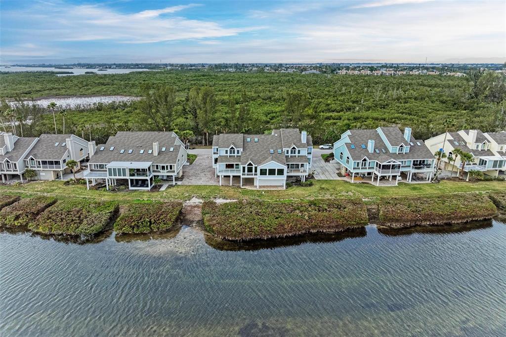 Bradenton, Florida, 34210, United States, 2 Bedrooms Bedrooms, ,2 BathroomsBathrooms,Residential,For Sale,1897662