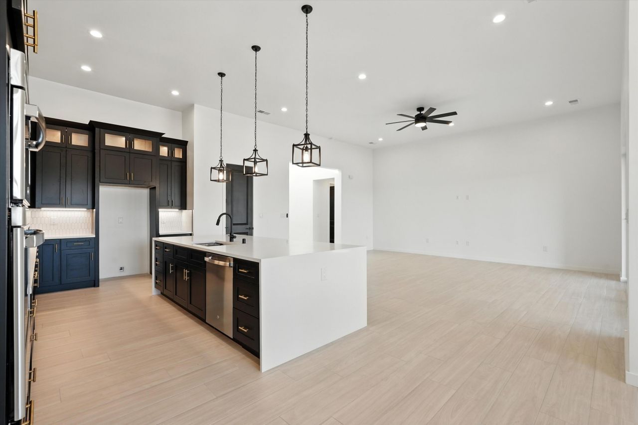 Rio Rancho, New Mexico, 87144, United States, 4 Bedrooms Bedrooms, ,3 BathroomsBathrooms,Residential,For Sale,1918026