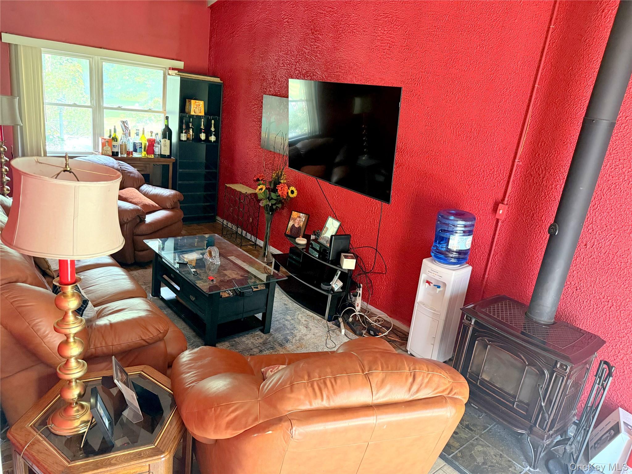 New City, New York, 10956, United States, 4 Bedrooms Bedrooms, ,3 BathroomsBathrooms,Residential,For Sale,1896333