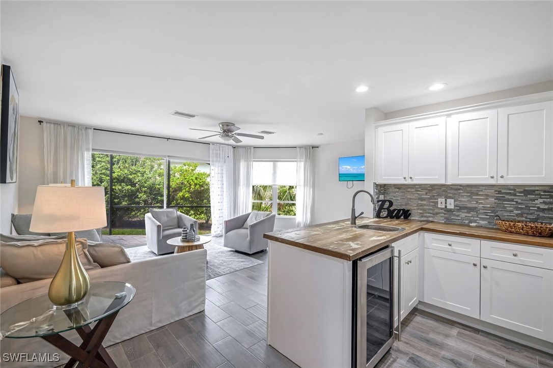 Cape Coral, Florida, 33914, United States, 5 Bedrooms Bedrooms, ,4 BathroomsBathrooms,Residential,For Sale,1980766