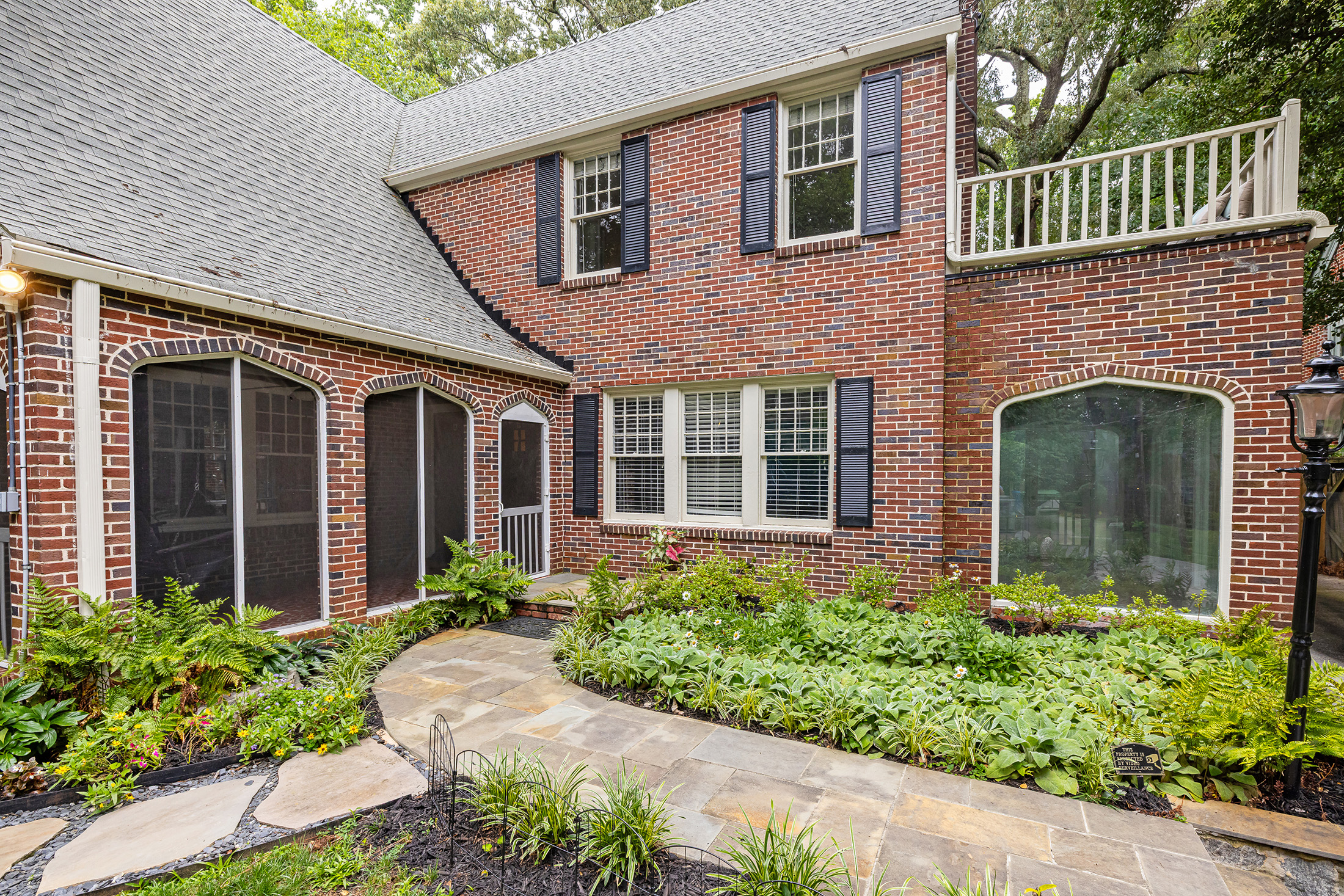  Distinctive Morningside Home with Separate Guest Residence - 物件實景