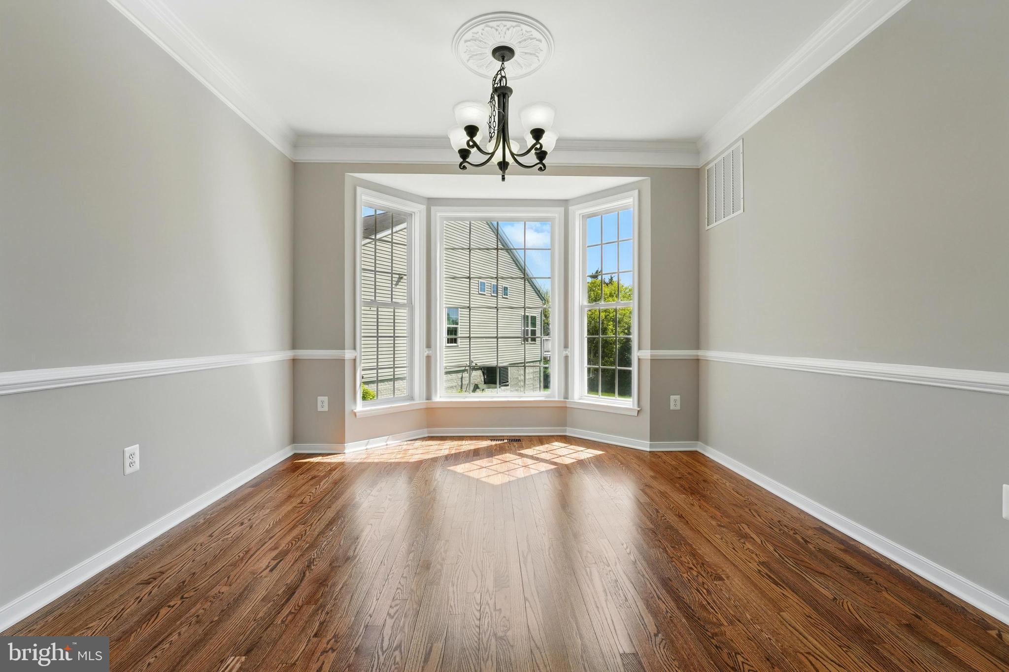 Culpeper, Virginia, 22701, United States, 5 Bedrooms Bedrooms, ,5 BathroomsBathrooms,Residential,For Sale,1841439