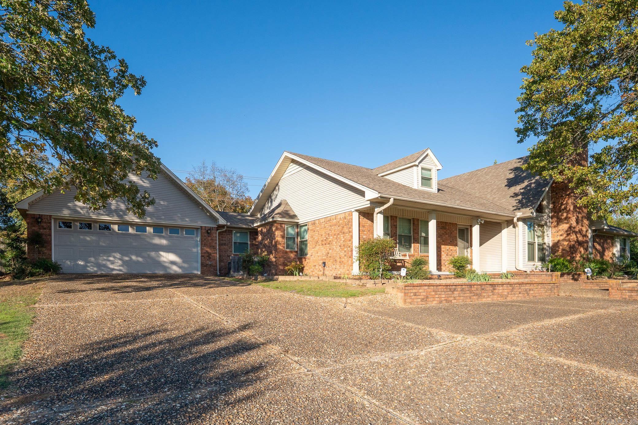 Conway, Arkansas, 72032, United States, 4 Bedrooms Bedrooms, ,2 BathroomsBathrooms,Residential,For Sale,1988204