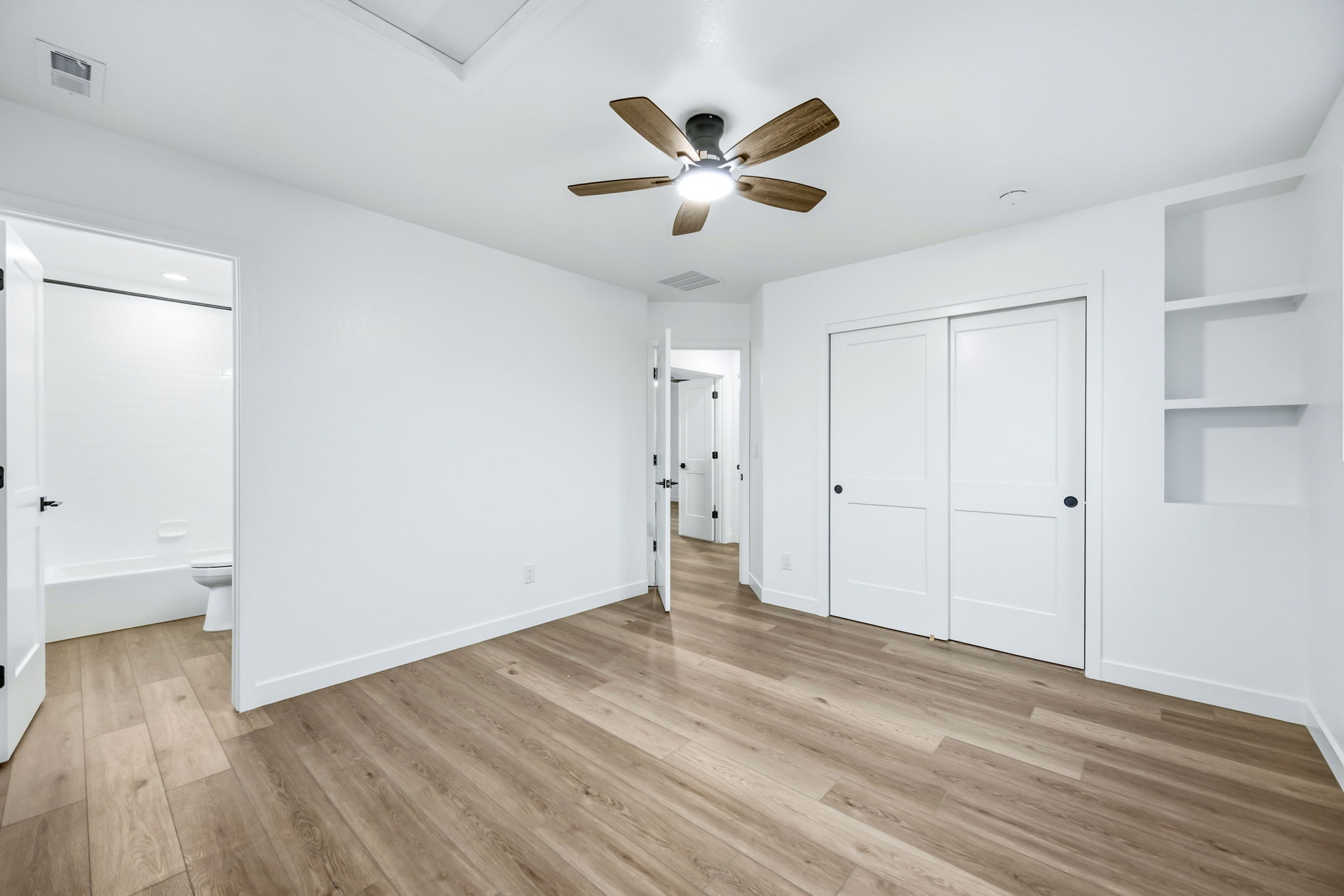  Thoughtfully designed brand new property in Englewood - 物件實景