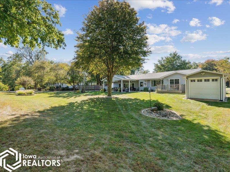 Burlington, Iowa, 52601, United States, 3 Bedrooms Bedrooms, ,3 BathroomsBathrooms,Residential,For Sale,1980074