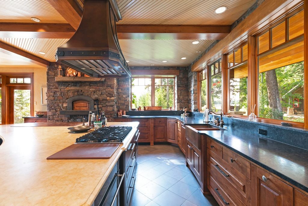 Kila, Montana, 59920, United States, 6 Bedrooms Bedrooms, ,6 BathroomsBathrooms,Residential,For Sale,2003008