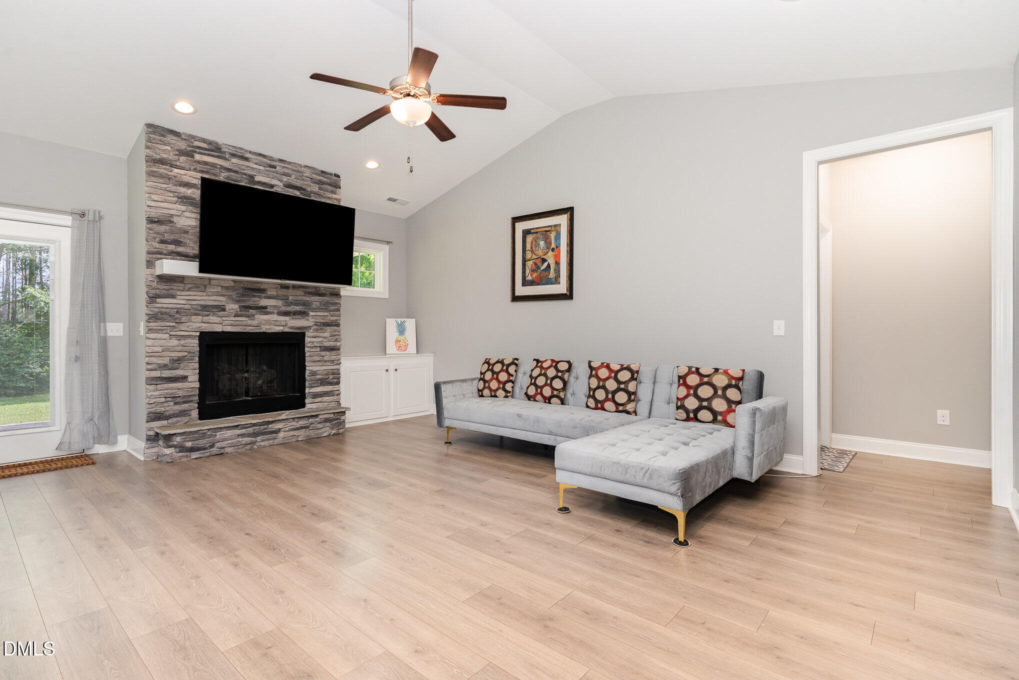 Fuquay Varina, North Carolina, 27526, United States, 4 Bedrooms Bedrooms, ,3 BathroomsBathrooms,Residential,For Sale,1987418