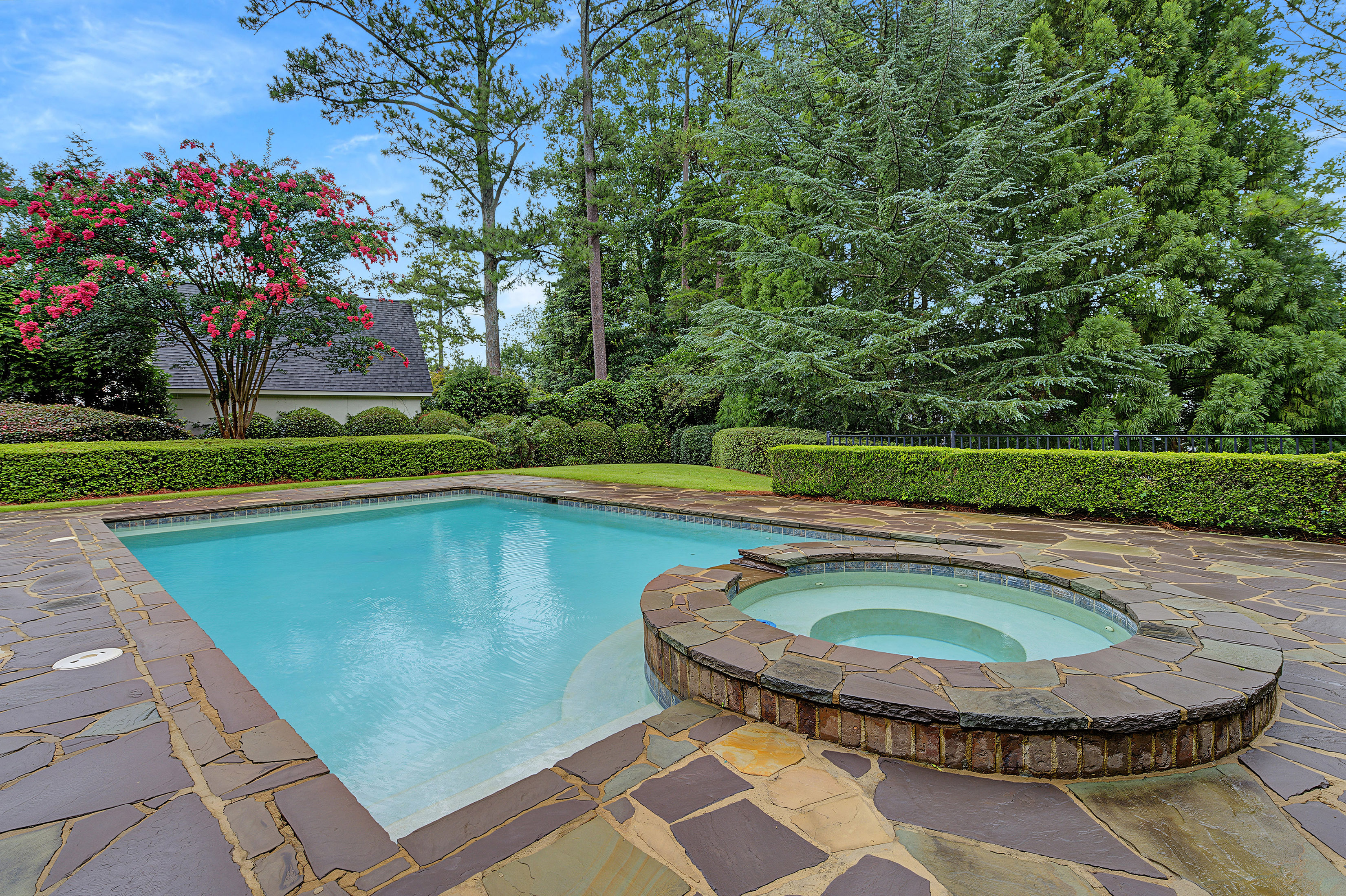  Exceptional Fully Gated Estate Near Chastain Park - 物件實景
