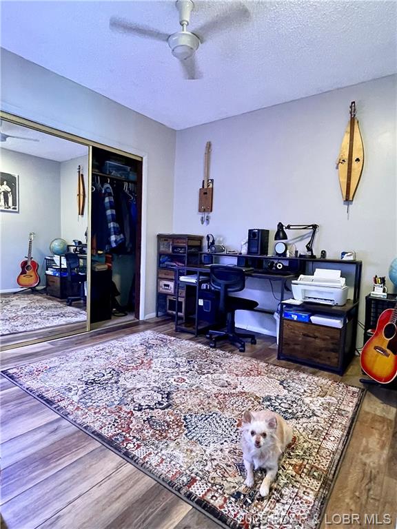 Gravois Mills, Missouri, 65037, United States, 5 Bedrooms Bedrooms, ,4 BathroomsBathrooms,Residential,For Sale,1829995