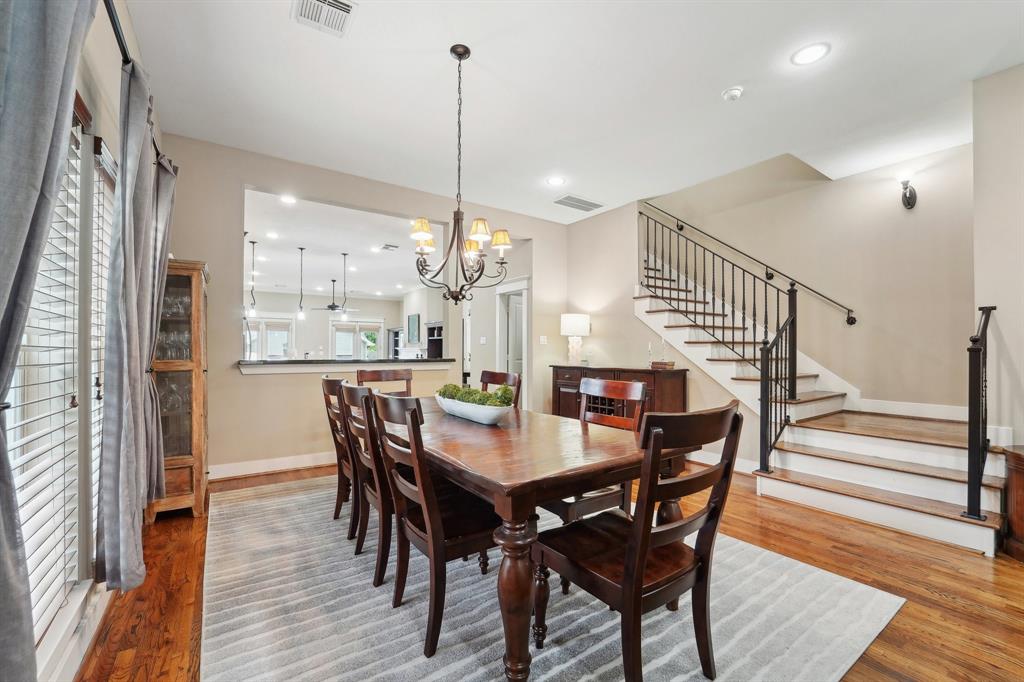 Houston, Texas, 77008, United States, 3 Bedrooms Bedrooms, ,3 BathroomsBathrooms,Residential,For Sale,1931769