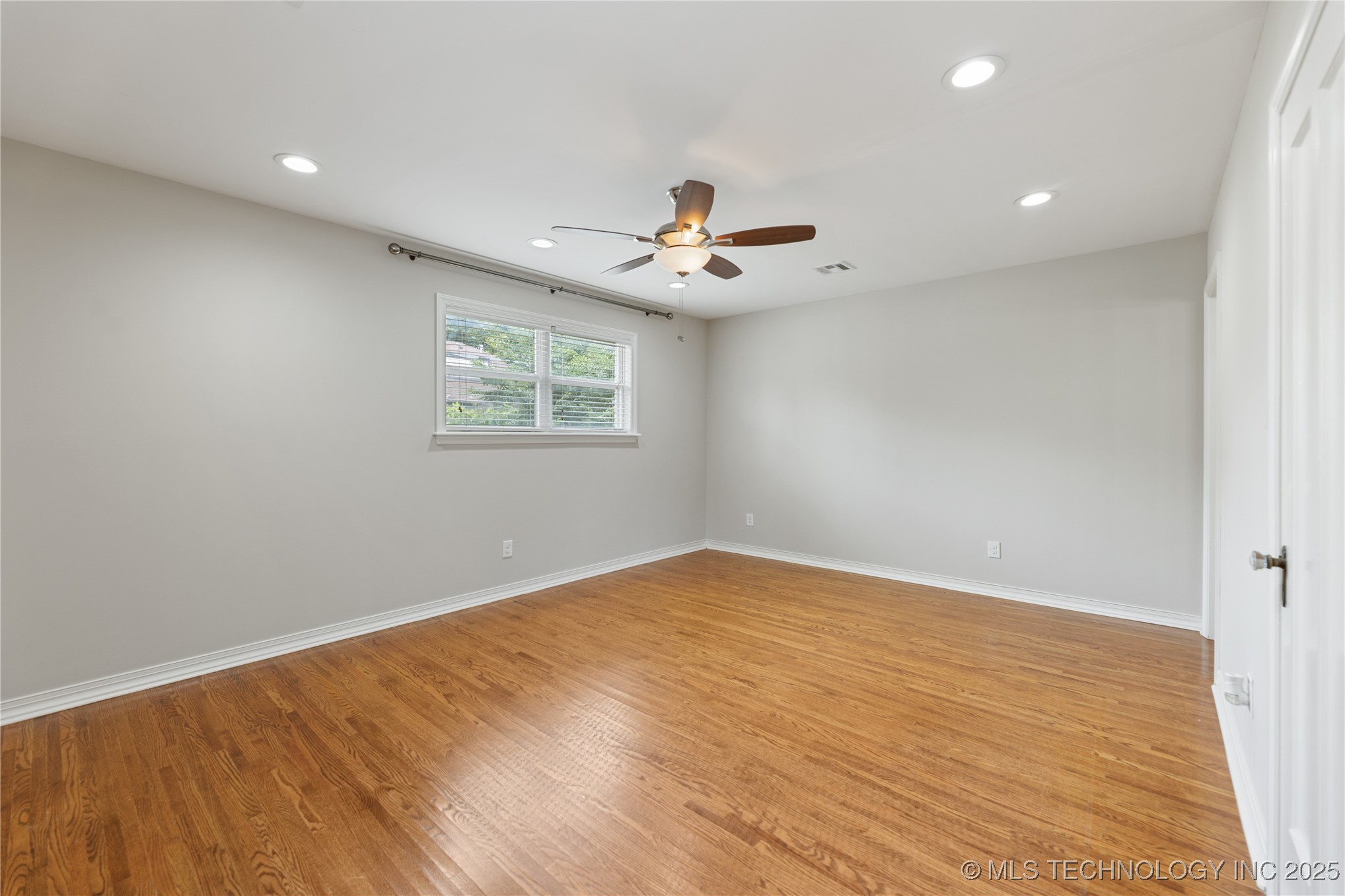 Tulsa, Oklahoma, 74104, United States, 4 Bedrooms Bedrooms, ,3 BathroomsBathrooms,Residential,For Sale,1941702