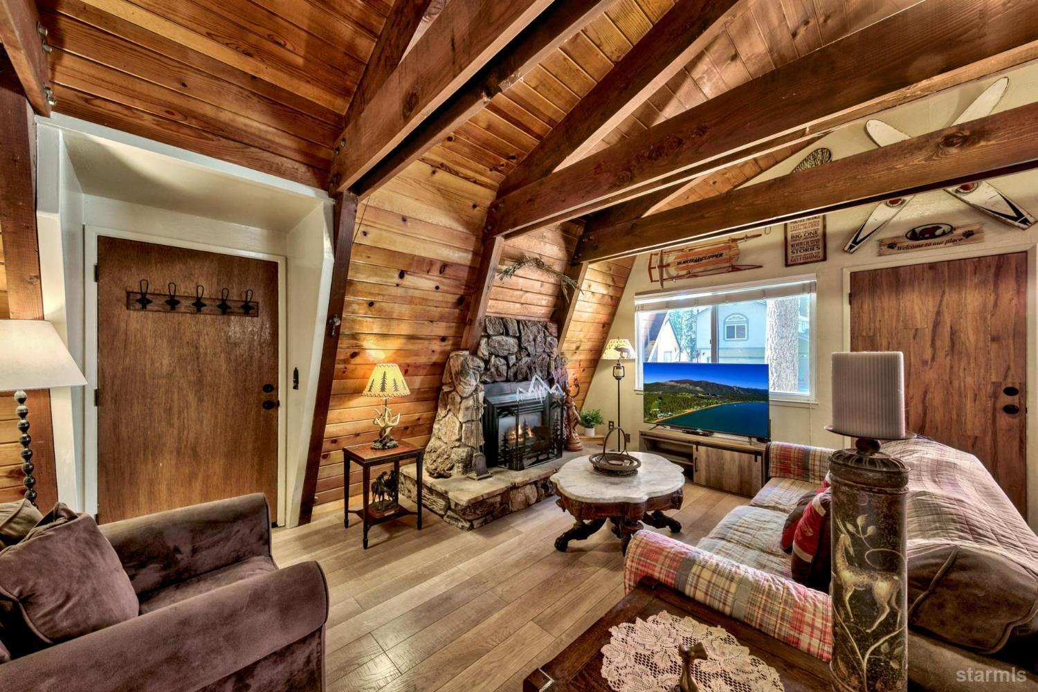 South Lake Tahoe, California, 96150, United States, 2 Bedrooms Bedrooms, ,1 BathroomBathrooms,Residential,For Sale,2000402