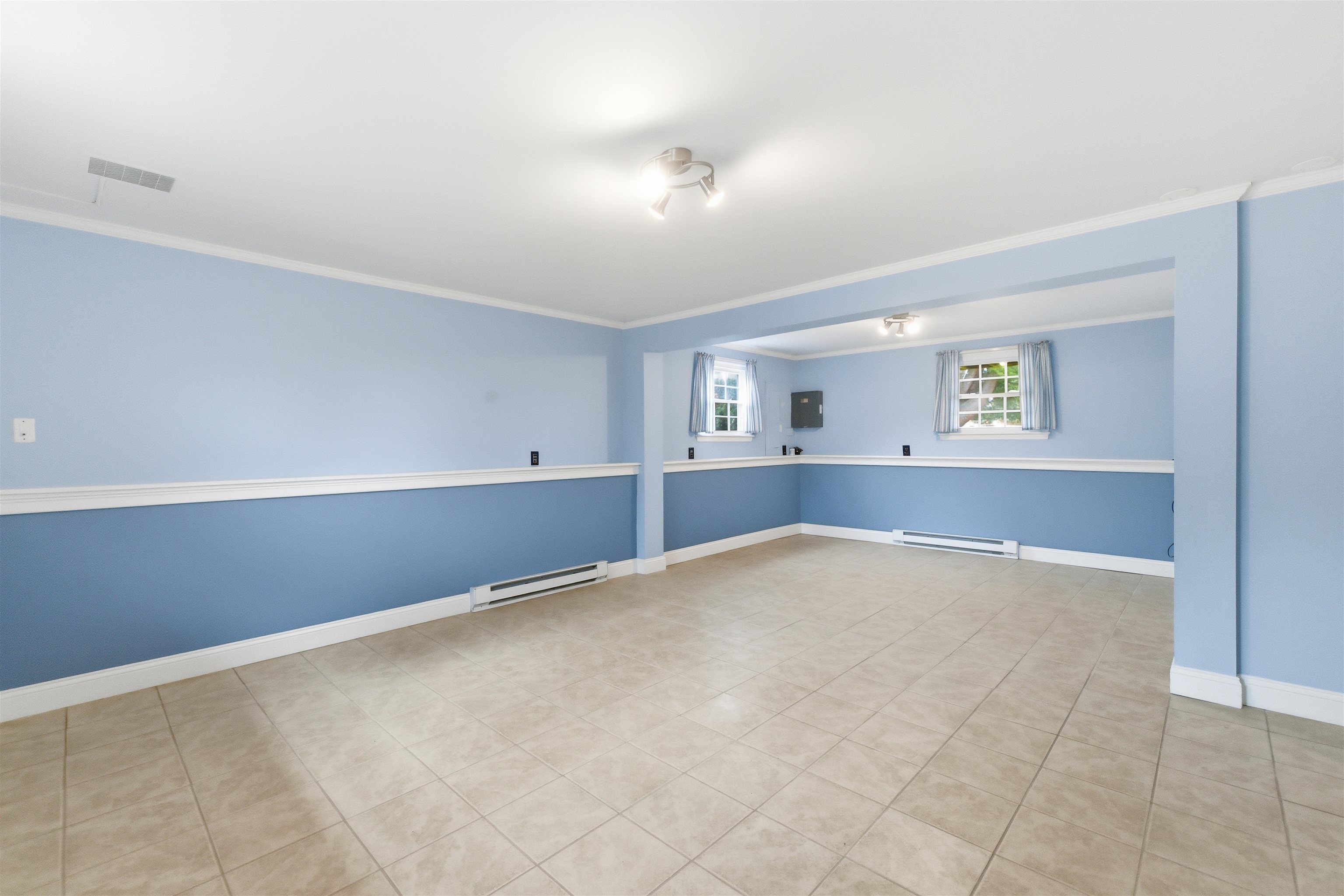 Laconia, New Hampshire, 03246, United States, 3 Bedrooms Bedrooms, ,Residential,For Sale,1991727