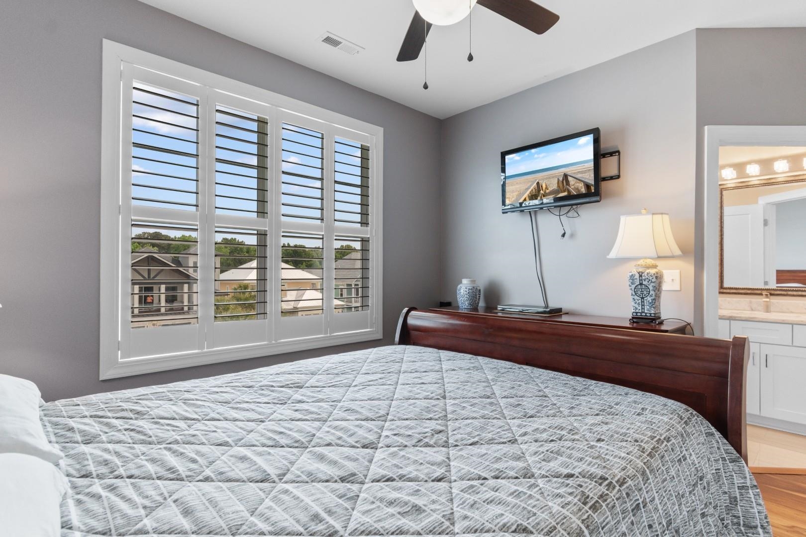 Myrtle Beach, South Carolina, 29579, United States, 4 Bedrooms Bedrooms, ,5 BathroomsBathrooms,Residential,For Sale,2037412