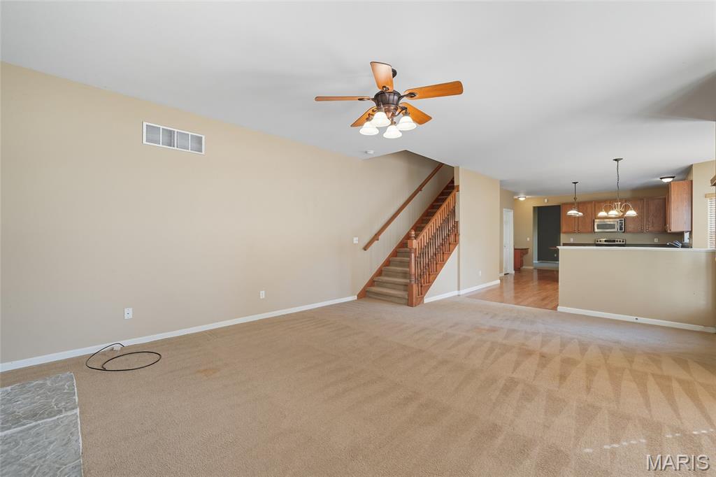 Eureka, Missouri, 63025, United States, 4 Bedrooms Bedrooms, ,3 BathroomsBathrooms,Residential,For Sale,1955087