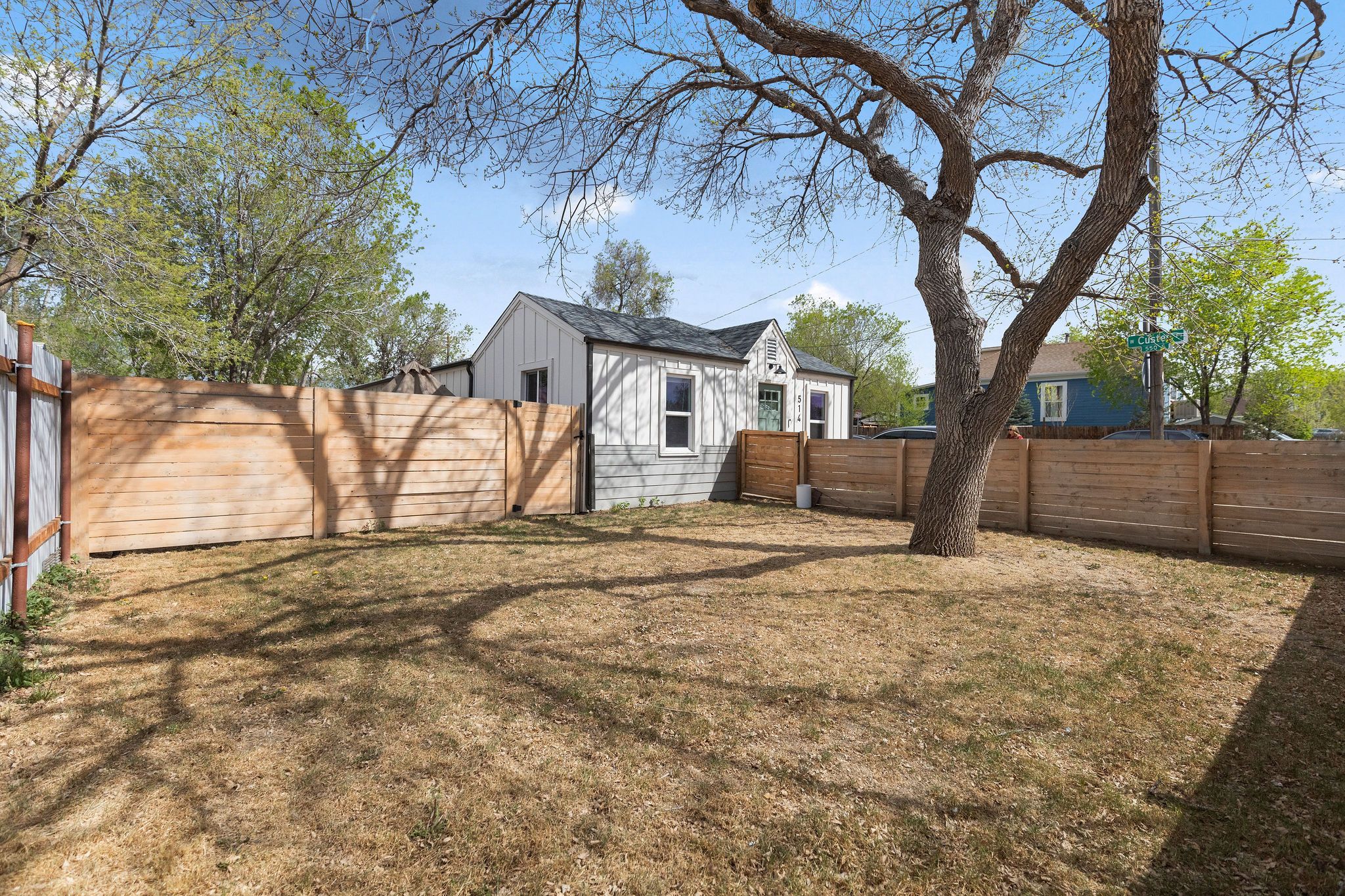  Clean,straightforward layout with upgrades that make everyday living easy - 物件實景