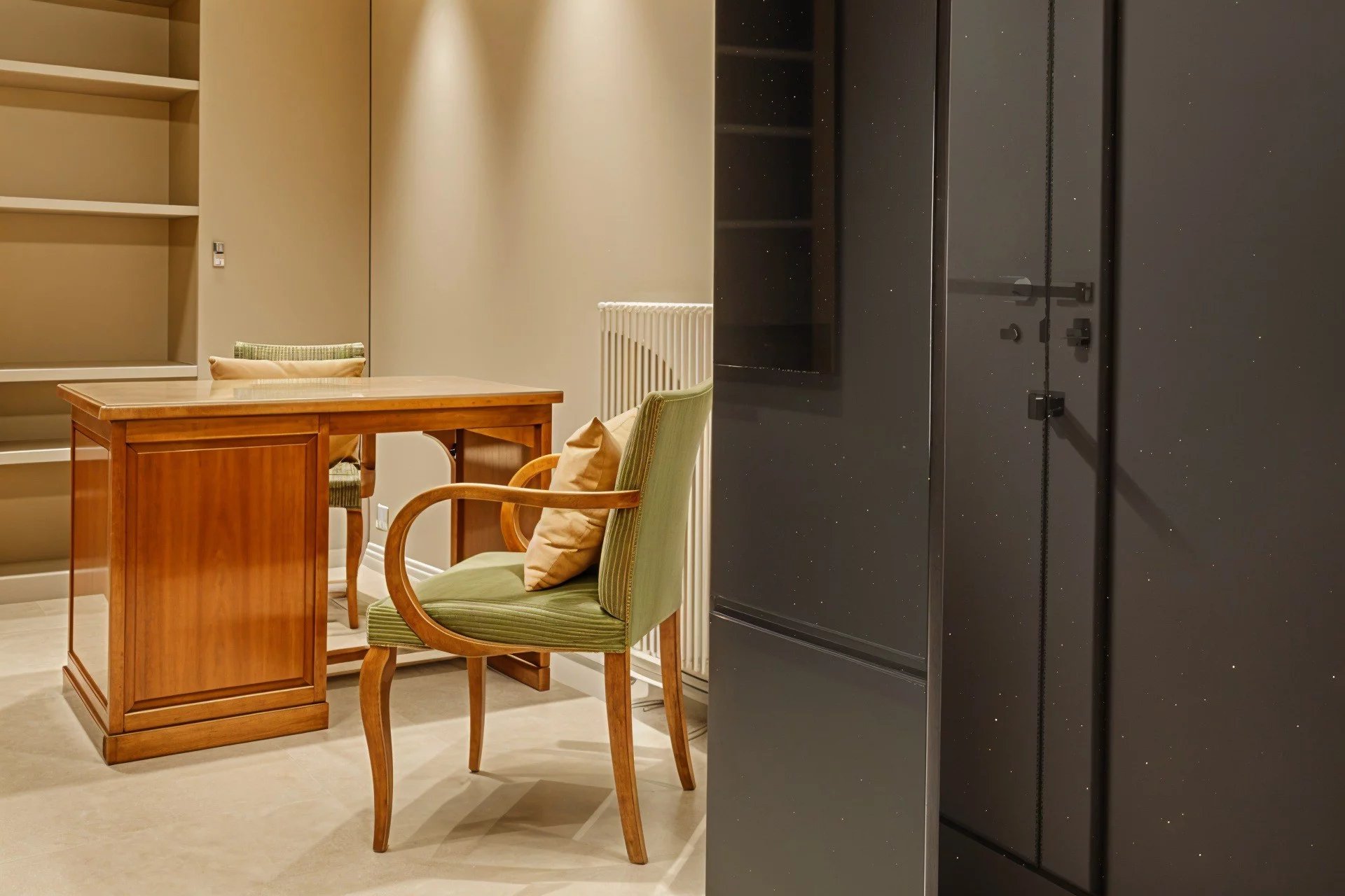 Bordeaux, New Aquitaine, 33000, FR, 2 Bedrooms Bedrooms, ,2 BathroomsBathrooms,Residential,For Sale,1996084